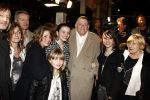 Amsterdam 11 maart 2008
Het boekenbal in de stadsschouwburg van Amsterdam. Jan Bernlef met vrouw en familie
Peter Smulders bv