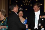 Den Haag 22 april 2009
Diner met de koninklijke familie van zweden en nederland. Aanwezig waren Prinses Maxima Koningin Beatrix Prins Willem Alexander Prinses Margriet Koning Carl Gustav en Koningin Silvia.. Jan Peter Balkenende
Peter Smulders bv