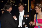 Den Haag 22 april 2009
Diner met de koninklijke familie van zweden en nederland. Aanwezig waren Prinses Maxima Koningin Beatrix Prins Willem Alexander Prinses Margriet Koning Carl Gustav en Koningin Silvia.. Jan Peter Balkenende
Peter Smulders bv