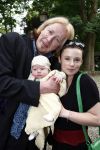 Oosterbeek 25 juni 2008
Huwelijk Rob de Nijs en zijnn vrouw Henriette in kerk in Oosterbeek. Jan Rot met vrouw en baby