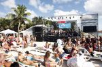 Curacao 2 januari 2009
JanSmit doet sound check bij mambo beach. Jan en Yolanthe Cabau v Kasbergen verliefd op het strand bij lions dive hotel.
Peter Smulders bv