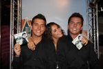 Amsterdam, 11 Juli 2008
Jan Smit met zijn vriendin Yolanthe Cabau en manager Jaap Buys
met zijn nieuwe wassenbeeld en tevens nieuwe singlle release