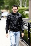 Volendam 19 mei 2009
Vandaag werd bekend gemaakt dat Yolanthe Cabau v Kasbergen en Jan smit na 2 en een half jaar hun relatie hebben verbroken. Voor hun huis stond veel pers en fans.
Peter Smulders bv