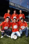 Volendam 20 mei 2009
Jan Smit Nick en Simon en de 3J's worden volgend seizoen onder de naam Votown de nieuwe hoofdsponsor van voetbalclub Volendam.
Peter Smulders bv
