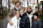 Kaatsheuvel 25 november 2007
Princess kerstborrel in de efteling. Jan Willem en Francis Bruggenwirth met dochters