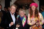 Naarden 1 april 2008
Het arsenaal van Jan en Monique des Bouvrie bestaat 15 jaar. Jan met moeder en dochter Nicole