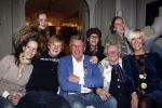 Naarden 30 januari 2009
Jan des Bouvrie krijgt een koninklijke onderscheiding, lintje bij het arsenaal. Jan des Bouvrie met moeder en familie
Peter Smulders bv