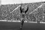 Munchen, 29 & 30 Oktober 1982
Jean Marie Pfaff spelend voor FC Bayern Munchen en samen met zijn gezin
