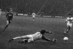 Munchen, 29 & 30 Oktober 1982
Jean Marie Pfaff spelend voor FC Bayern Munchen en samen met zijn gezin