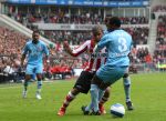 Eindhoven, 13 April 2008 Kampioenswedstrijd PSV-FC Twente, eindstand 1-1 Seizoen 2007/2008. PSV daardoor nog niet kampioen.
Jefferson Farfan in duel met Edson Braafheid