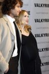 Amsterdam 22 januari 2009
Premiere Valkyrie in Tuschinski met Tom Cruise Carice v Houten en Halina Reijn. Jelka v Houten zwanger met haar vriend
Peter Smulders bv