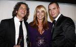 Hilversum 26 januari 2009
Linda de Mol bij de uitreiking van de gouden beelden bij beeld en geluid. Linda met Sander Vahle en Jeroen v Koningsbrugge
Peter Smulders bv
