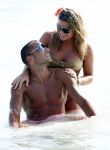 Ibiza 5 juli 2008
John Heitinga met zijn vriendin op vakantie op ibiza.