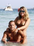 Ibiza 5 juli 2008
John Heitinga met zijn vriendin op vakantie op ibiza.