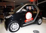 Amsterdam 15 januari 2008
John Heitinga  krijgt smart auto voor het goede doel.