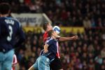 Eindhoven, 19 Maart 2008 Kompetitiewedstrijd PSV-AJAX, eindstand 0-0 
Seizoen 2007/2008
John Heitinga in duel met Danny Koevermans