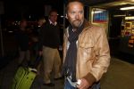Rotterdam 5 april 2008
Geert Hoes wordt op vliegveld zestienhoven opgehaald door zijn manager Chiel v Praag. Geert kwam terug van fotoshoot kledingmerk lief. Hij was daar met John v d Herik oprichter va Lief
Peter Smulders bv