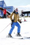 Serfaus 28 februari 2008
John v d Heuvel met zijn vrouw en kinderen op wintersport/ skivakantie.
Peter Smulders bv