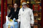 Zandvoort 19 januari 2008
Johnny Kraaykamp jr boodschappen aan het doen met zijn nieuwe vriendin Peggy Reiziger.