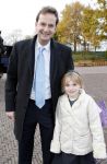 Kaatsheuvel 24 november 2007
Premiere Assepoester in de efteling. Joop Wijn met nichtje