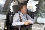 Amsterdam Schiphol 1 mei 2009
Jort kelder in een taxi.
Peter Smulders bv