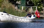 Nederhorst den Berg 21 mei 2009
Jort kelder met zijn nieuwe vriendin aan het varen in zijn boot op de vecht.
Peter Smulders bv