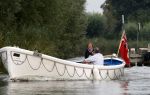 Weesp 31 augustus 2008
Jort Kelder met een vriend aan het varen met zijn boot op de Vecht.