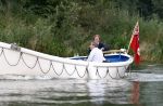 Weesp 31 augustus 2008
Jort Kelder met een vriend aan het varen met zijn boot op de Vecht.