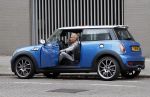 Amsterdam 19 oktober 2007
Judith Osborn in haar mini cooper.