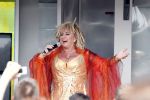 Amsterdam 7 juni 2008
Bijeenkomst voor ADHD paptienten op de toekomst bij Ajax. 
Karin Bloemen