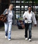 Ijsselstein Waalwijk 2 mei 2009
Karl Noten met zijn zoontje Joey Joy en zijn vrouw Chantal Peeters aan wandelen. Een dochter uit een eerdere relatie is er ook bij
Peter Smulders bv