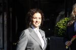 Amsterdam 12 april 2008
Katja Schuurman en Sophie Hilbrand werken voor hun programma bij oger op de pc hooftstraat. Ook komen ze albert verlinden en onno hoes tegen.