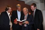 Eindhoven, 13 April 2008
Uitreiking boek PSV 1988 geschreven door Jeroen v d Berk (R ) Uitgever Jack v d Vliert ( van Uitgeverij de Boekenmaker ) Harry v Raaij en Kees Ploegsma