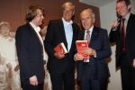 Eindhoven, 13 April 2008
Uitreiking boek PSV 1988 geschreven door Jeroen v d Berk (R ) Uitgever Jack v d Vliert ( van Uitgeverij de Boekenmaker ) Harry v Raaij en Kees Ploegsma