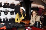 Amsterdam 7 december 2007
Kelly Rowland koopt lingerie bij Maries Dekkers in amsterdam.