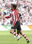 Eindhoven, 23 September 2007 Seizoen 2007/2008 Kompetitewedstrijd PSV-Feyenoord, eindstand 4-0
Kenneth Perez ( maker van 1-0 en 3-0 )