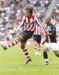 Eindhoven, 23 September 2007 Seizoen 2007/2008 Kompetitewedstrijd PSV-Feyenoord, eindstand 4-0
Kenneth Perez ( maker van 1-0 en 3-0 )