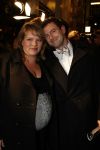 Amsterdam 11 maart 2008
Het boekenbal in de stadsschouwburg van Amsterdam. Kluun met zijn hoogzwangere vrouw
Peter Smulders bv