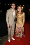 Amsterdam 7 maart 2006
Premiere ik omhels je met 1000 armen in Pathe arena.
Koertjan de Bruijn met zijn vriendin Charissa v Dipte
Peter Smulders bv
