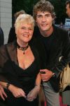 Den Haag 30 augustus 2004
Premiere Passion in schouwburg Den Haag.
Koert Jan de Bruijn met moeder
Peter Smulders bv