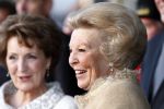 Amsterdam 1 februari 2008
Koningin Beatrix en Prinses Margriet vieren hun 65e en 70e verjaardag in Carre. Pieter v Vollenhoven Prins Willem Alexander Prinses Maxima Prins Constantijn Laurentien Friso Mabel Wisse Smit Prin ses Christina Prinses Irene Prins Hugo carlos Carlos Margarita met vriend , Carolina Jaime, Prins Maurits Marilene Bernhard met zwangere Annette Floris Aimee Prins Pieter Christiaan en Anita.