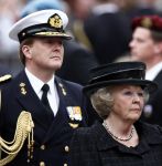 Amsterdam 4 mei 2009
Dodenherdenking op de dam met oa aanwezig Koningin Beatrix Prins Willem Alexander en prinses maxima.
Peter Smulders bv