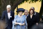 Amsterdam 9 mei 2009
Koningin Beatrix bezoekt de wijk de bijlmer ivm kunst die daar geplaatst is.
Peter Smulders bv