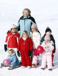 Lech 16 februari 2009
Fotosessie met de koninklijke familie in Oberlech. Koningin Beatrix Prins Willem Alexander Prinses Maxima Amalia Alexia Ariane Prins Constantijn Prins es Laurentien Claus Cazimir Eloise en  Leonore.
Peter Smulders bv