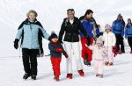 Lech 16 februari 2009
Fotosessie met de koninklijke familie in Oberlech. Koningin Beatrix Prins Willem Alexander Prinses Maxima Amalia Alexia Ariane Prins Constantijn Prins es Laurentien Claus Cazimir Eloise en  Leonore.
Peter Smulders bv
