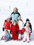 Lech 16 februari 2009
Fotosessie met de koninklijke familie in Oberlech. Koningin Beatrix Prins Willem Alexander Prinses Maxima Amalia Alexia Ariane Prins Constantijn Prins es Laurentien Claus Cazimir Eloise en  Leonore.
Peter Smulders bv