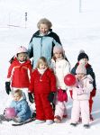 Lech 16 februari 2009
Fotosessie met de koninklijke familie in Oberlech. Koningin Beatrix Prins Willem Alexander Prinses Maxima Amalia Alexia Ariane Prins Constantijn Prins es Laurentien Claus Cazimir Eloise en  Leonore.
Peter Smulders bv