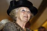 Schiphol 23 januari 2008
Opening nieuwe VIP centrum en koninklijke loge op schiphol door Koningin Beatrix.
Gerlach Fontaine begeleidt haar.