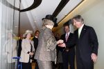 Schiphol 23 januari 2008
Opening nieuwe VIP centrum en koninklijke loge op schiphol door Koningin Beatrix.
Gerlach Fontaine begeleidt haar.