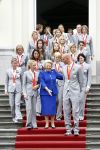 Den Haag 27 augustus 2008
De Olympische medaille winnaars van Peking op het bordes bij Koningin Beatrix. Aanwezig oa Anky v Grunsven Maarten v d Weijden Inge Dekker Marianne Vos Naomi v As Fatima de Moreiro Melo, anky v Grunsven Deborah Gravenstijn...
Peter Smulders bv